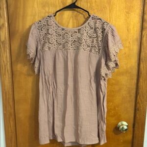 Elegant Lace Women's Top in Dusty Pink